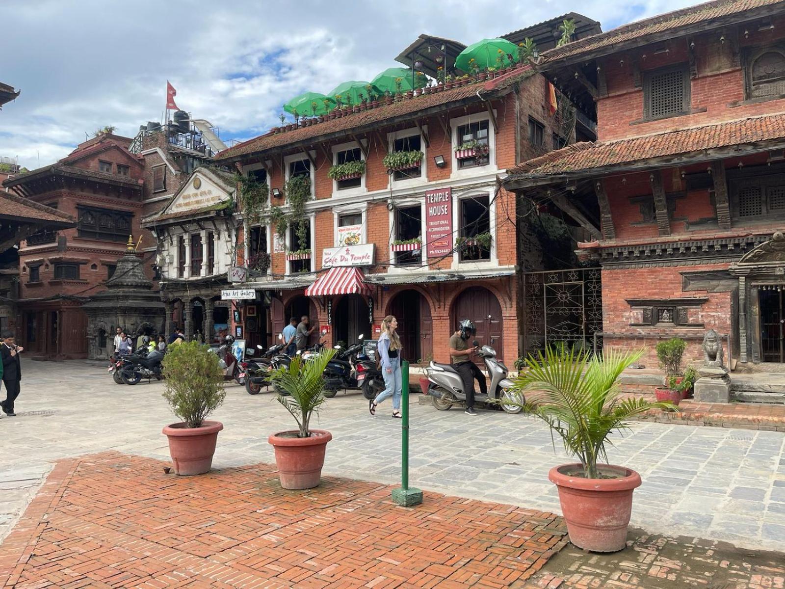 Patan Square - 2 Km From Patan Durbar Square Hotell Eksteriør bilde